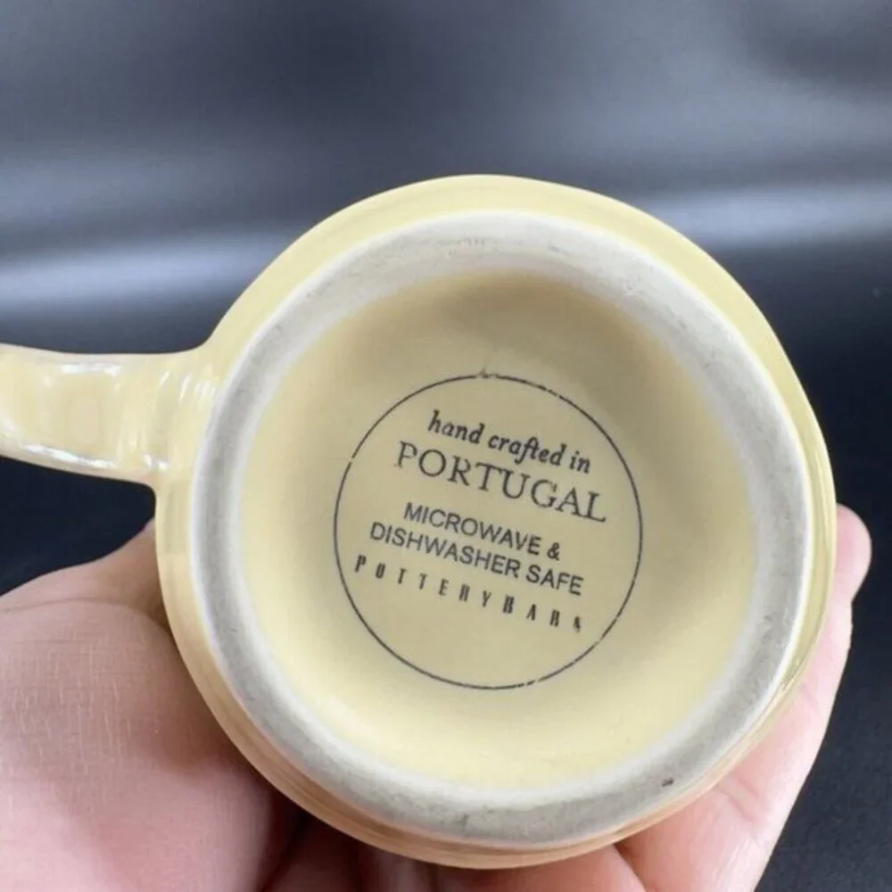POTTERY BARN Cambria Butter Ceramic Coffee Mug Cup Embossed Edges Mug Cup‎ Set 2